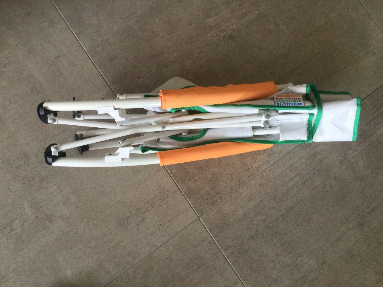 2 opvouwbare strandstoeltjes