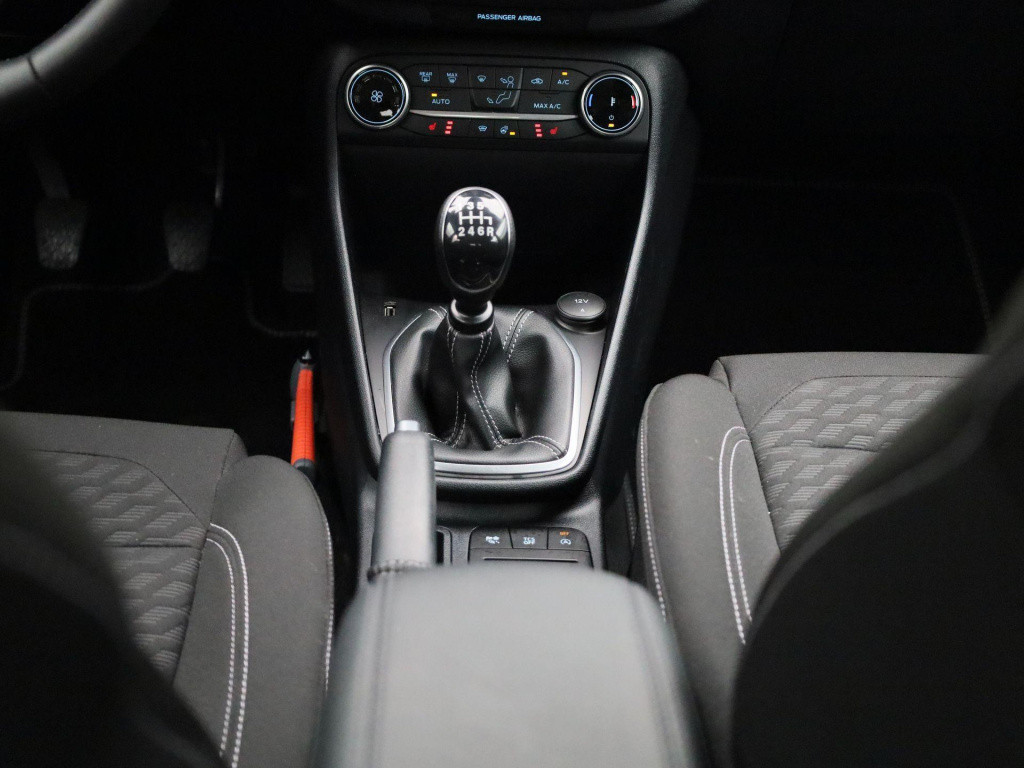 Ford Fiesta 1.0 ecoboost hybrid titanium