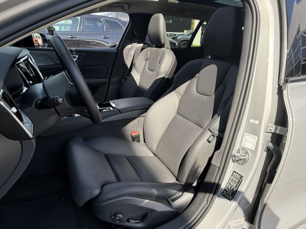 Volvo V60 v60 t6 twin engine awd plus dark