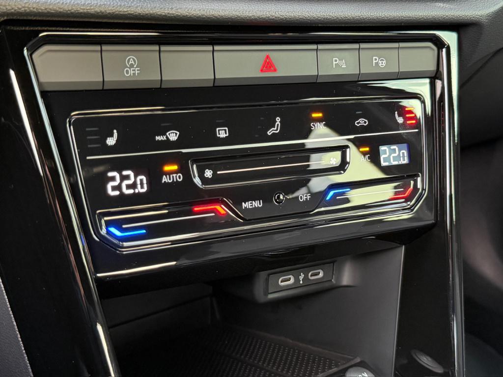 Volkswagen T-roc 1.5 tsi 150pk dsg r-line | camera | keyless | elek. achter