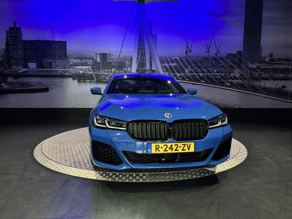 BMW 5 Serie 530e business edition plus *schuifdak*laser*hud*acc*