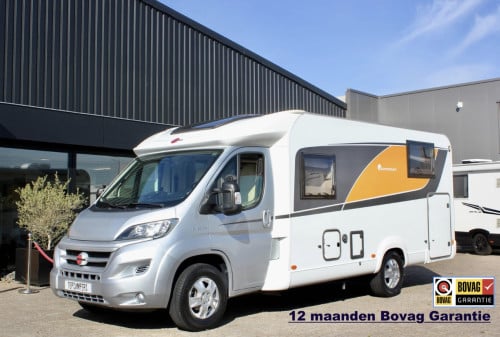 Bürstner Nexxo t690G(AUTOMAAT, Lengtebedden,Als nieuw!!!)