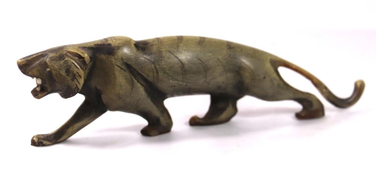 Beeld Handgesneden Panter ( Hoorn )