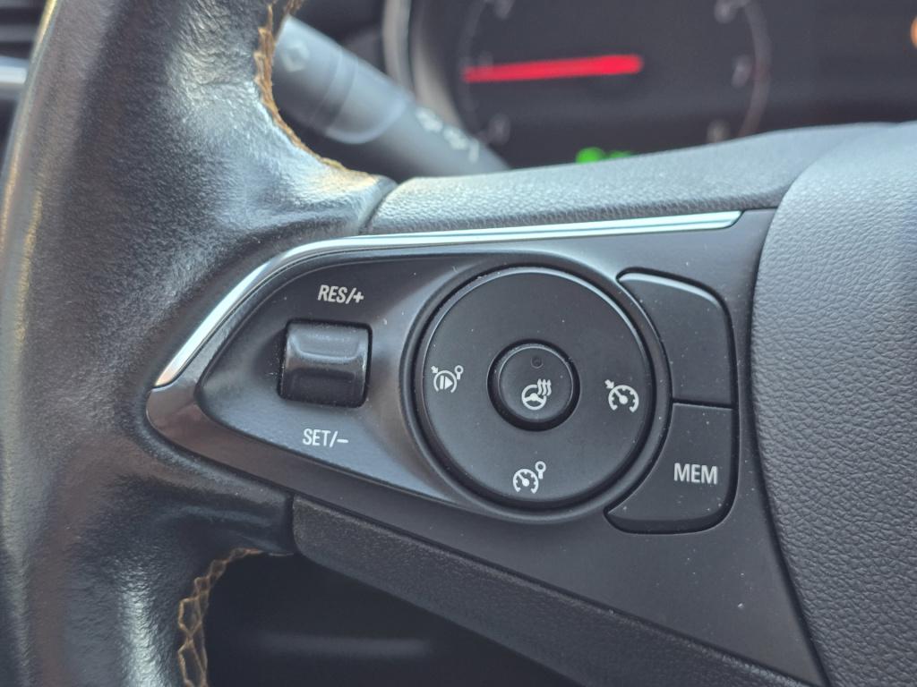 Opel Crossland X 1.2 turbo innovation