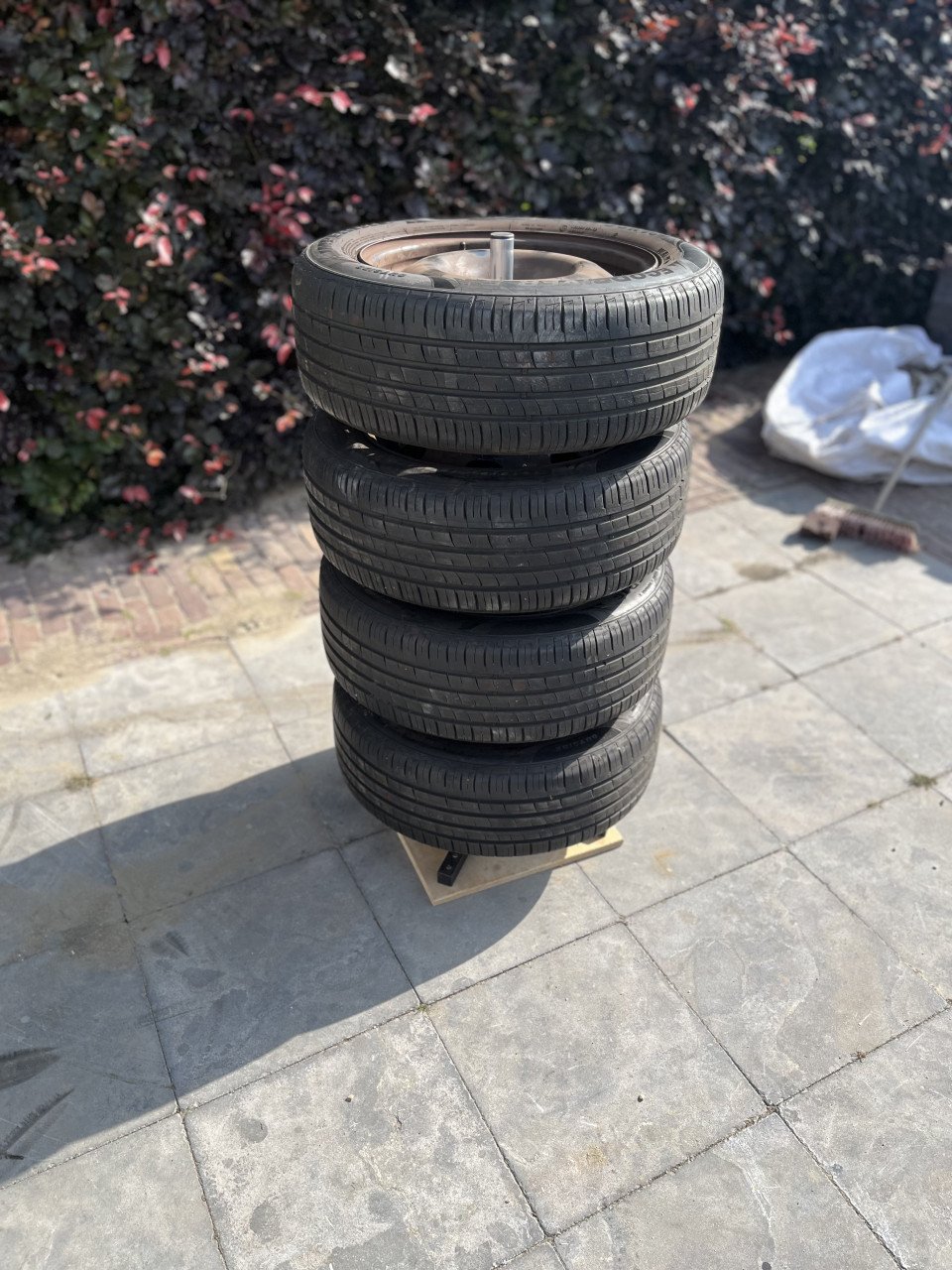Set banden 215/55/R16 (zgn) Imperial  Ecodriver 5