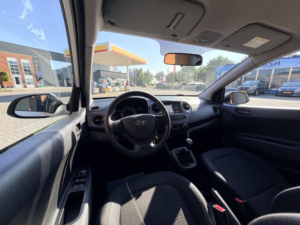 Hyundai I 10 1.0i go! 2017 | carplay | nav | radio | bluetooth | climate co