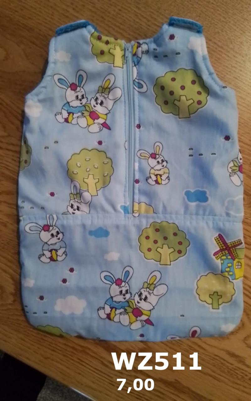 Poppenkleertjes baby born. Slaapzak. Opbrengst KiKa.