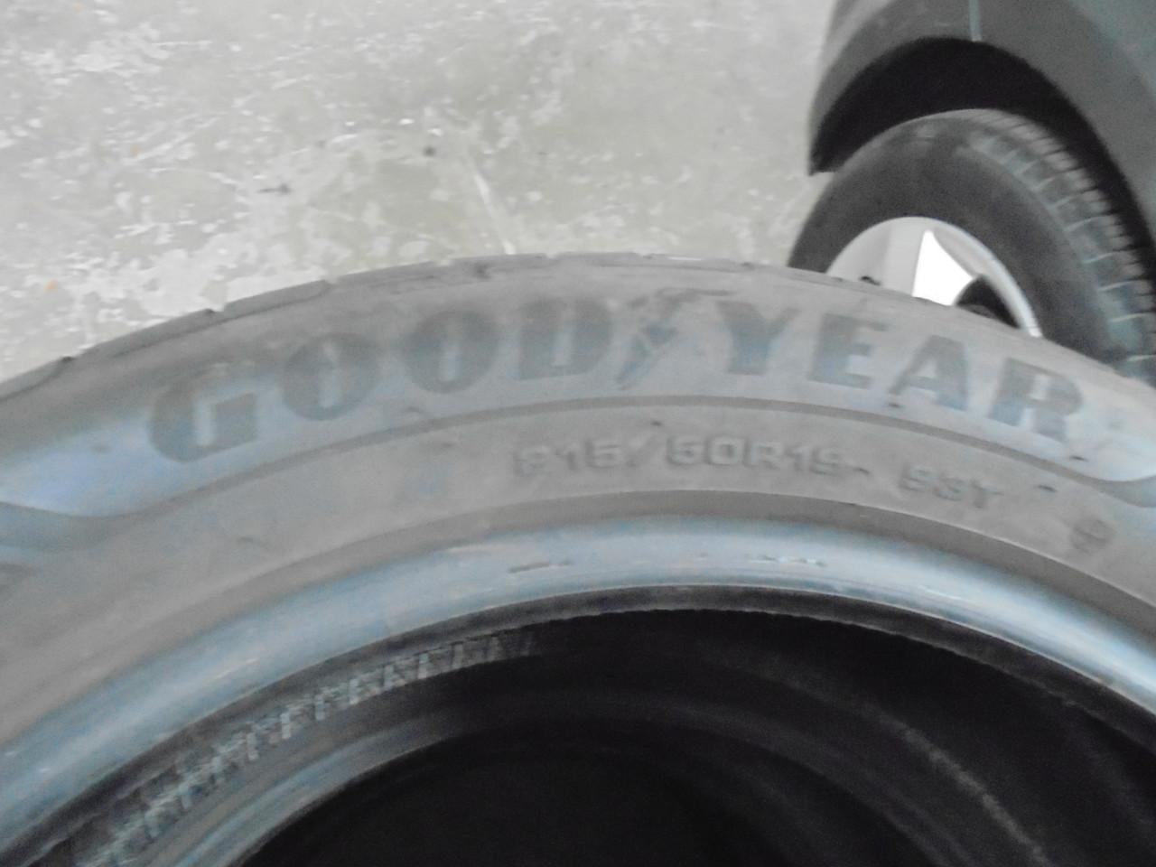 GoodYear banden 4 stuks met ruim voldoende profiel 215 /50 /R19 93T € 100
