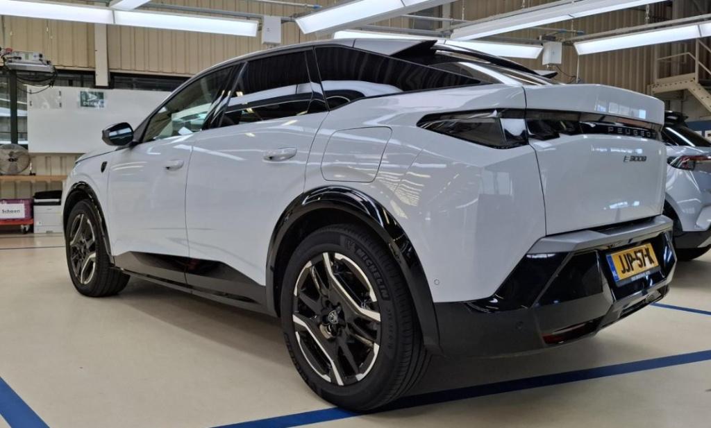 Peugeot E-3008 ev 73 kwh 210pk gt avantage alcantara|elec. stoelverstelling