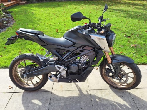 Honda CB125R