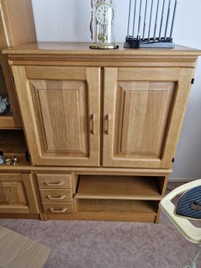 Te koop eiken wandmeubel