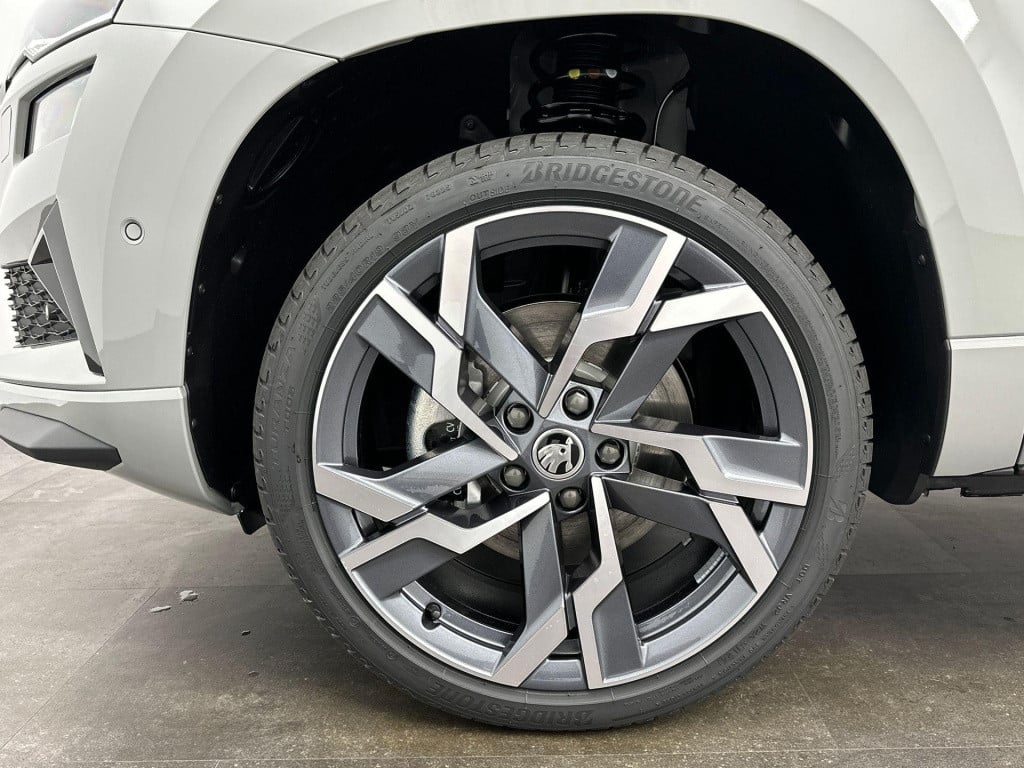 Skoda Karoq 1.5 tsi act sportline business
