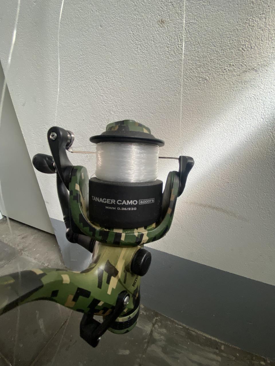 Fishing rod, chair, net, food, bag. All inclusife!