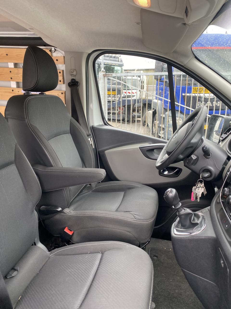 Renault trafic H1 L2 kampeerbus