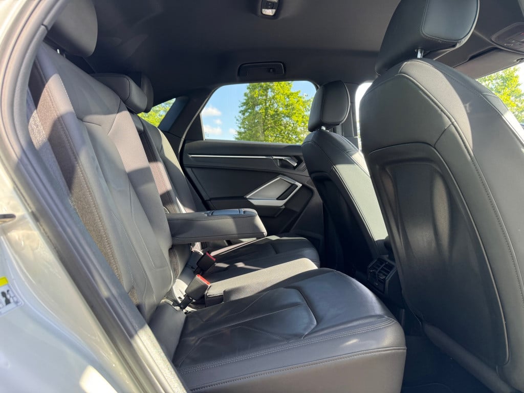 Audi Q3 sportback 35 tfsi pro line * camera * leer * carplay * black pack