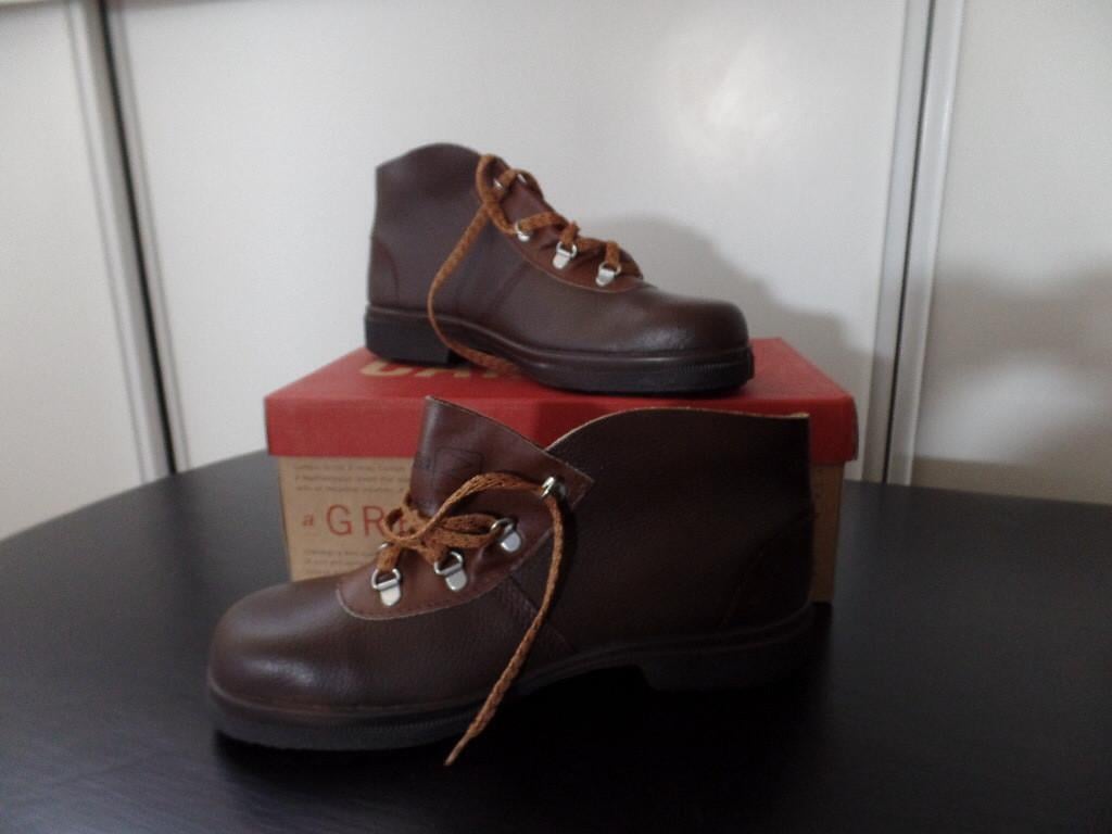 Werkschoenen bruin leder met stalen neus.