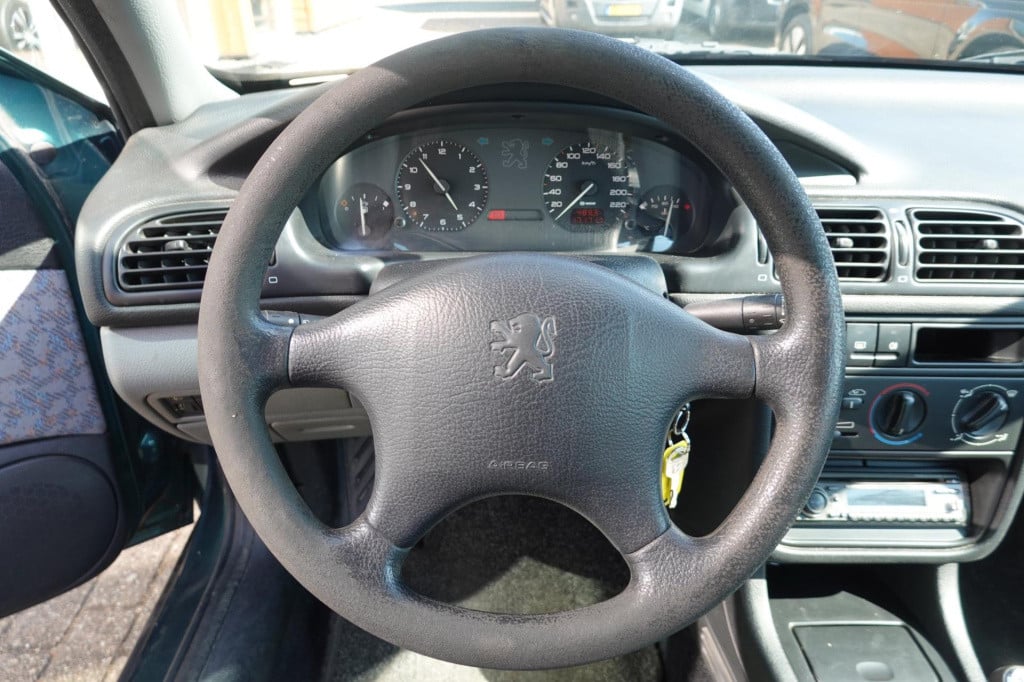 Peugeot 406 1.8-16v sl