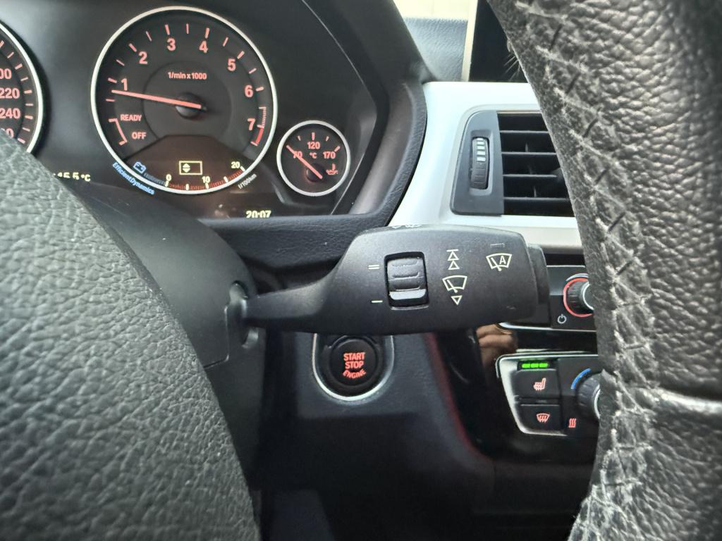 BMW 3-serie 320i 184pk sedan executive luxury
