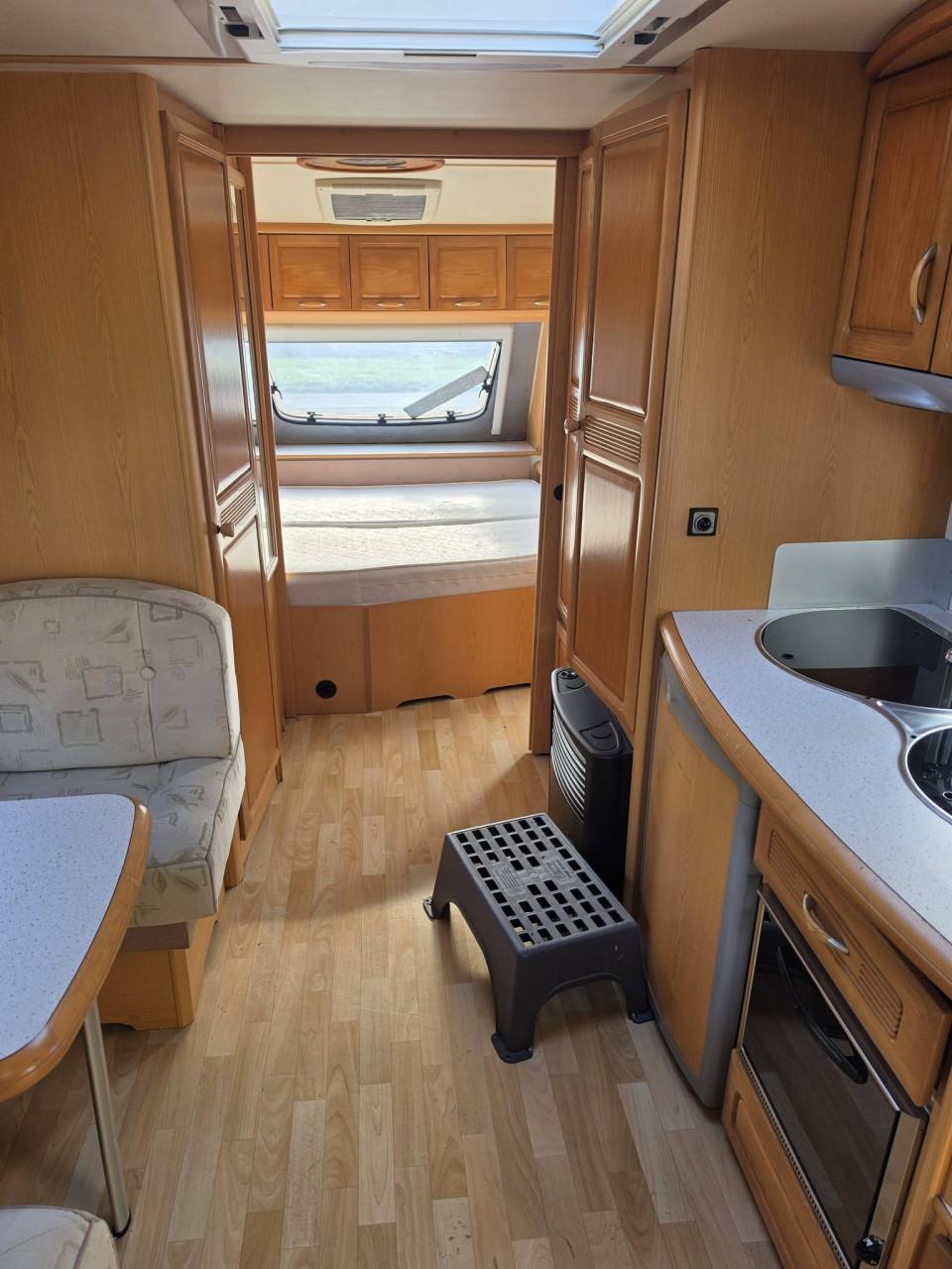 MEGA GROTE HOBBY PRESTIGE 650 DUBBELASSER!  €3750