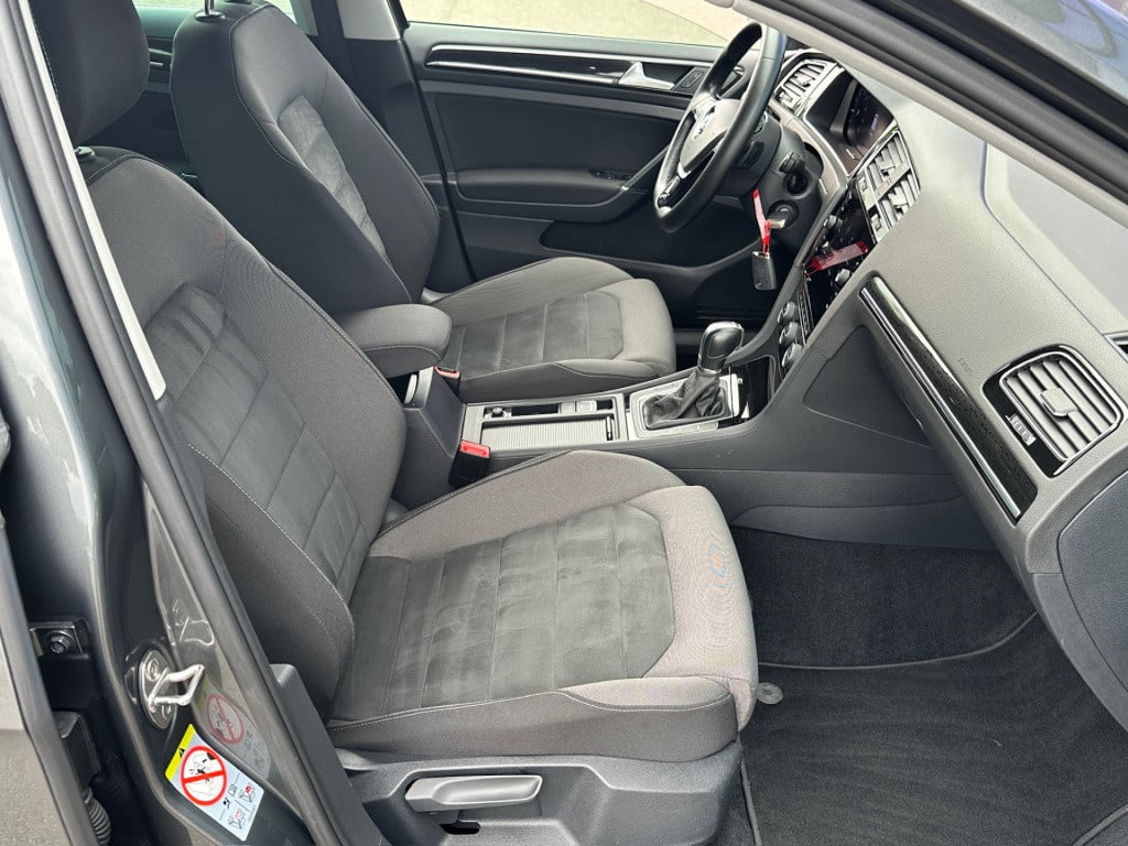 Volkswagen Golf 1.5 tsi 150pk dsg highline | camera | virtual cockpit | tre