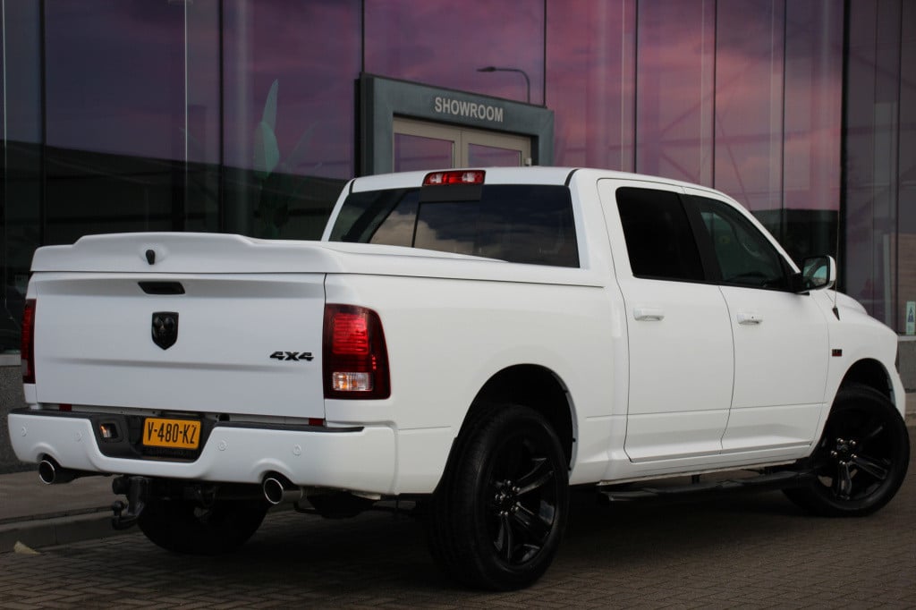 Dodge Ram 1500 5.7 v8 quad cab 6'4 | orig nl