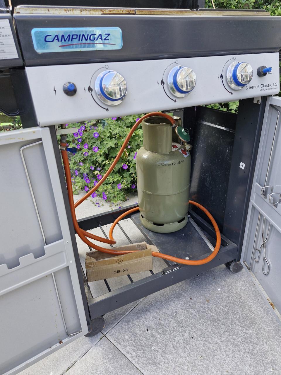 Gas BBQ te koop