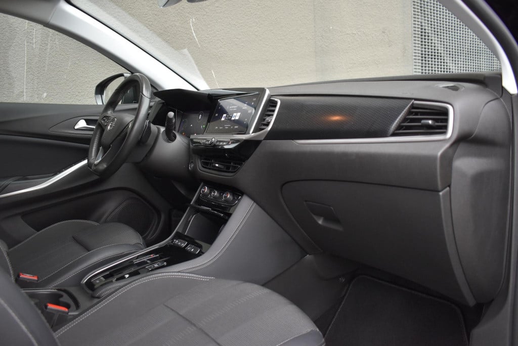 Opel Grandland 1.6 turbo plug-in hybrid level 3