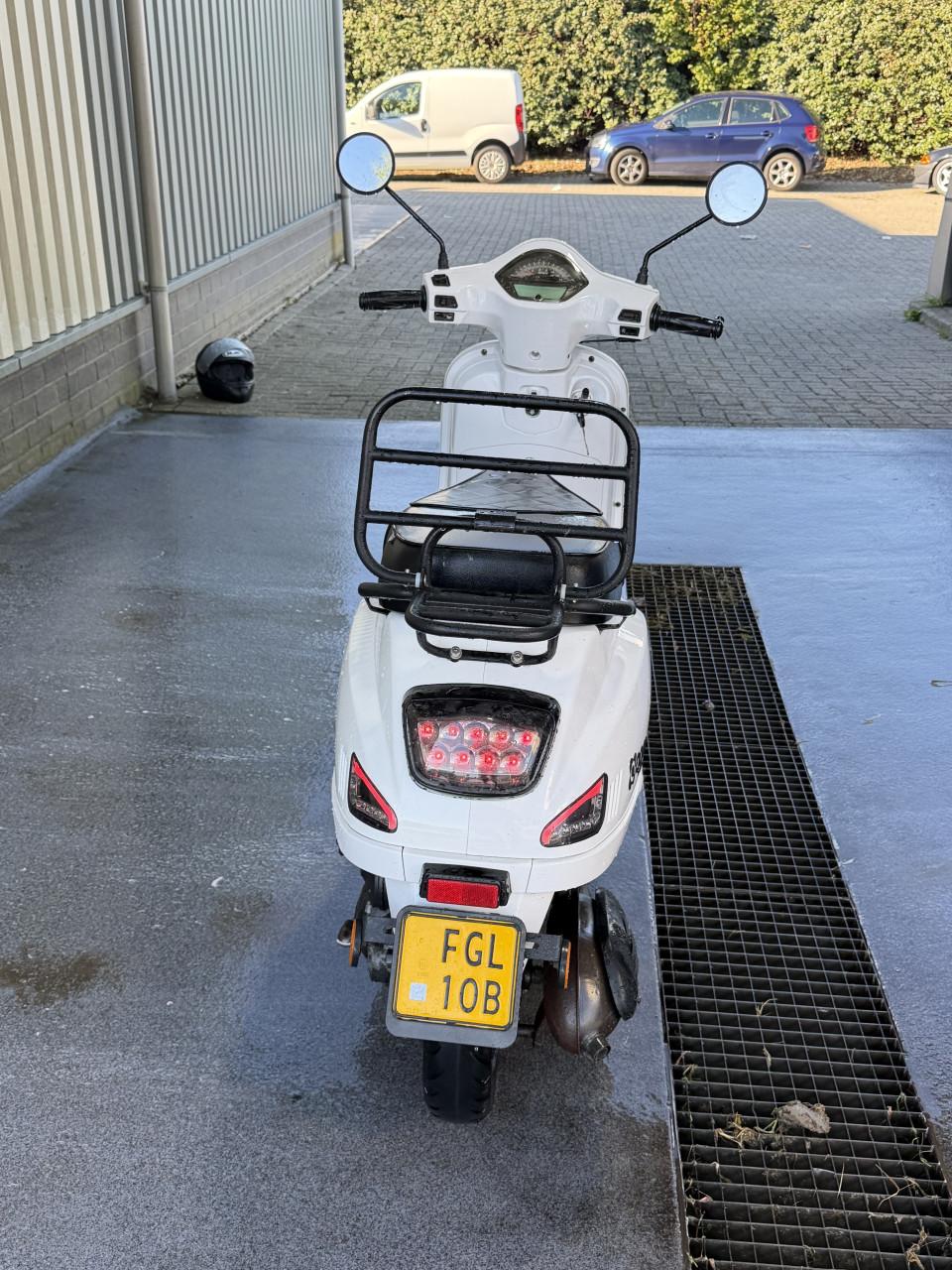 AGM VX50i Brom scooter 45km 2021 Injectie - Veel Vervangen