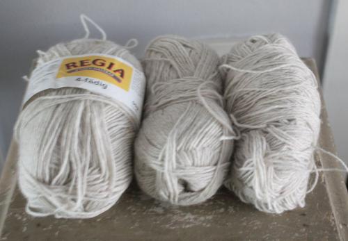 Set van 3 bolletje grijze wol