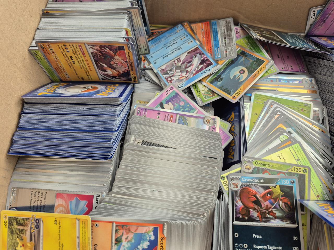 Mega partij van 5000+ pokemon kaarten. veel glimmende