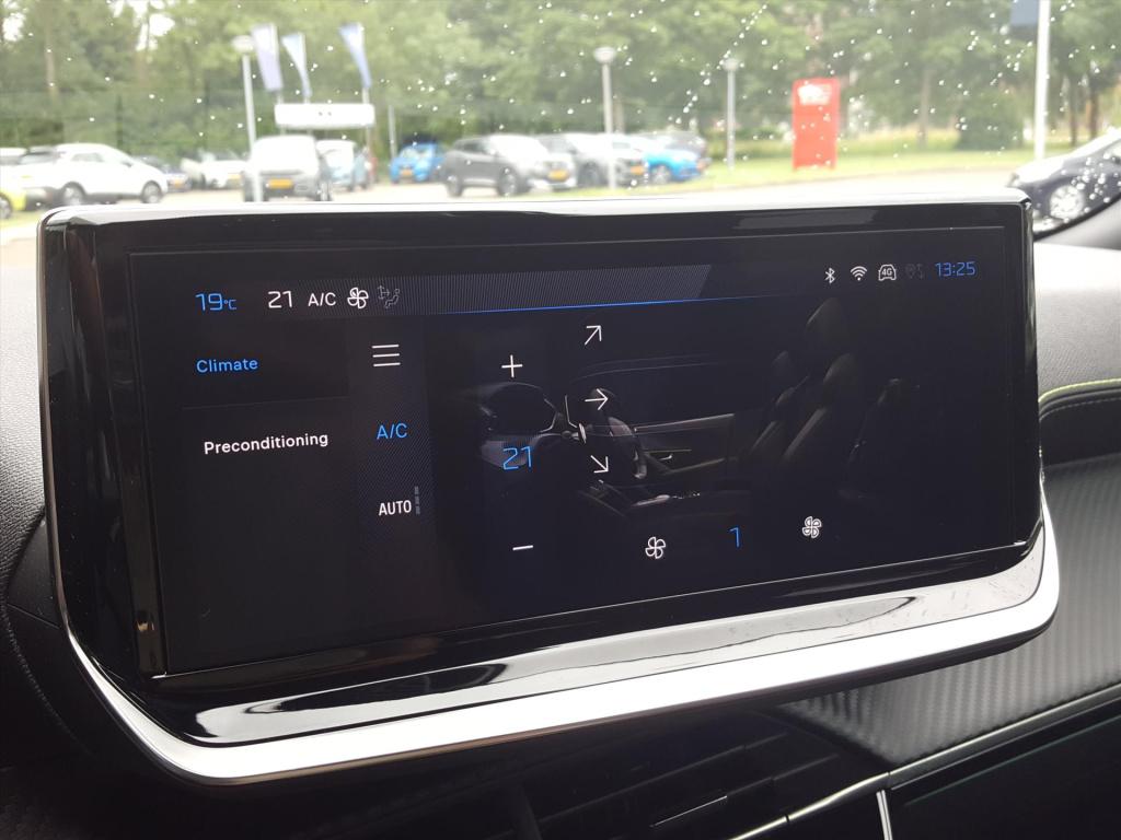 Peugeot E-2008 ev 54kwh 156pk gt |navi|bt|camera 360°|cruise&climate contro