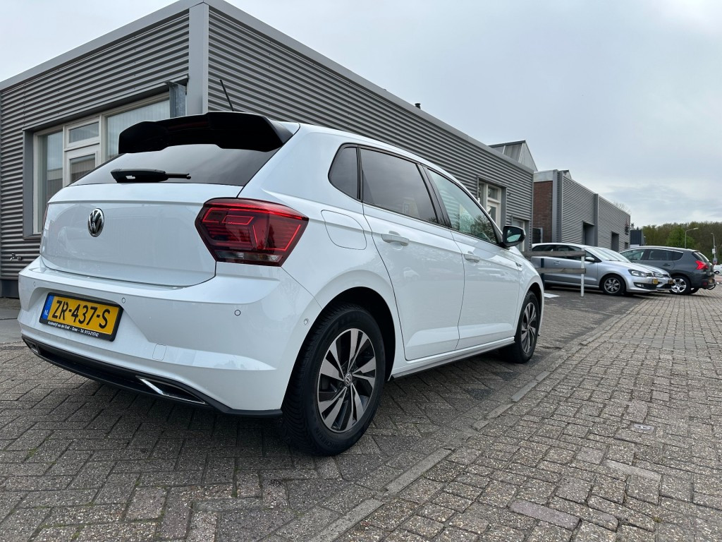 Volkswagen Polo 1.0 tsi comfortline business r-line camera virtual cockpit 