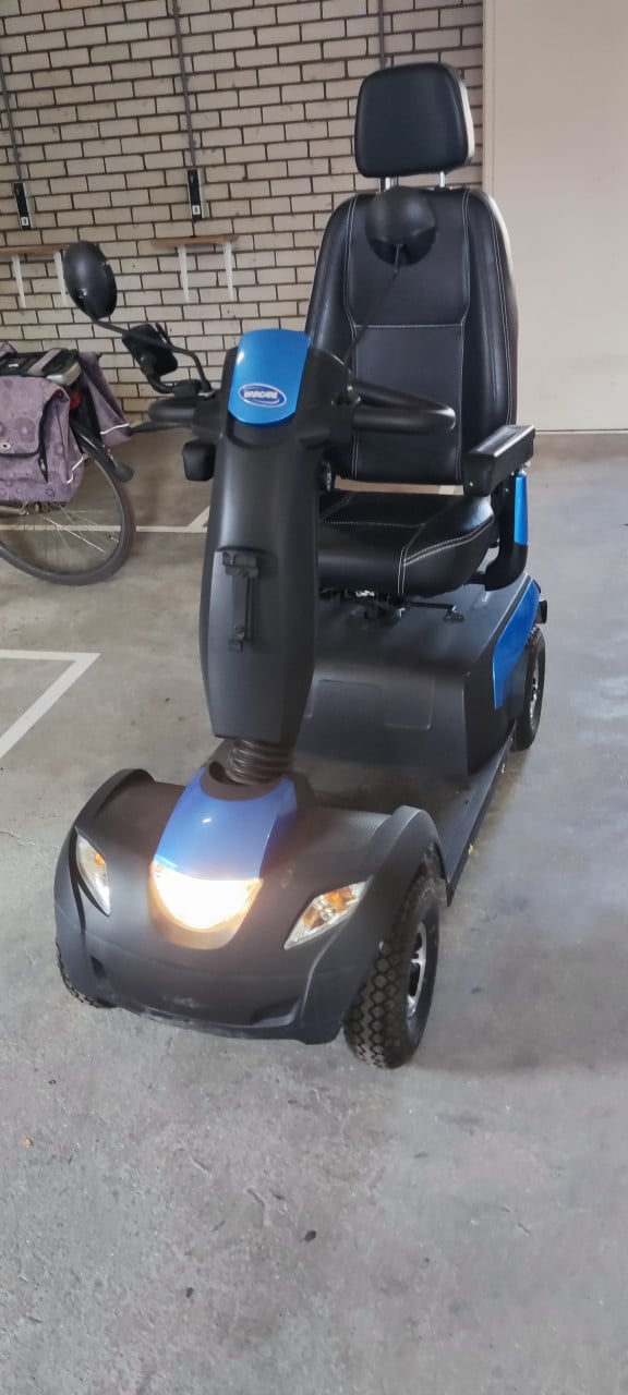 Scootmobiel Invacare Comet Pro