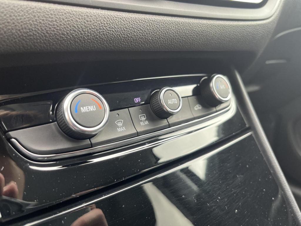 Opel Grandland 1.2 turbo business elegance | climate control | cruise contr