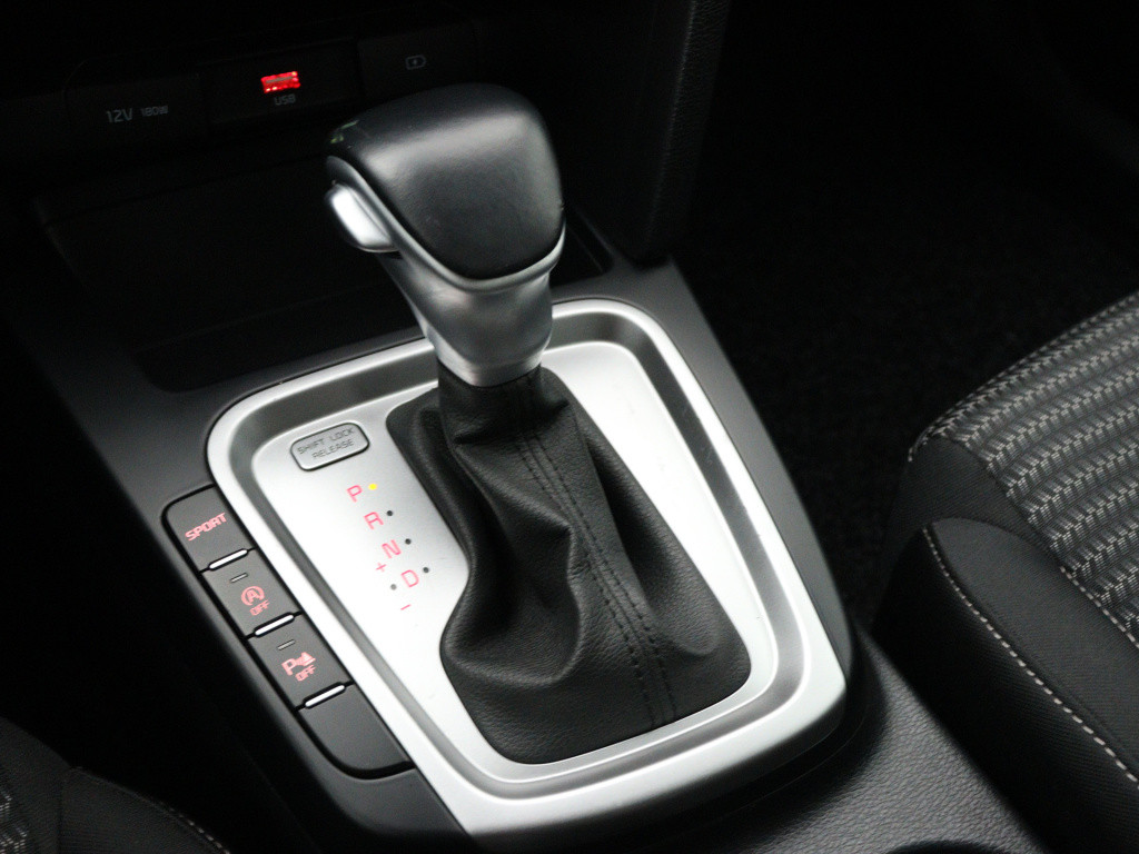 Kia Xceed 1.5 t-gdi mhev dynamicline limited | navigatie | achteruitrijcame