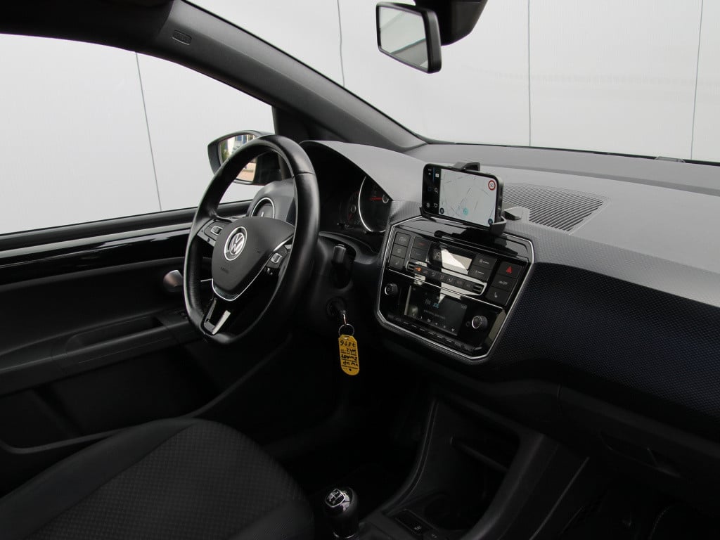 Volkswagen UP! 1.0 65pk 5drs. united | black edition