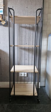 Hoge Bakkerskast