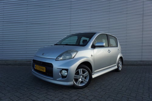 Daihatsu Sirion 2 1.3-16v sport airco / elektr. ramen / nap