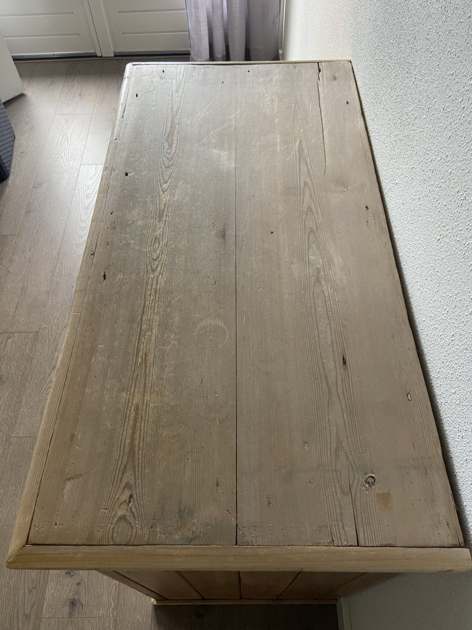 Geloogd grenen ladekast (dressoir/kleding)