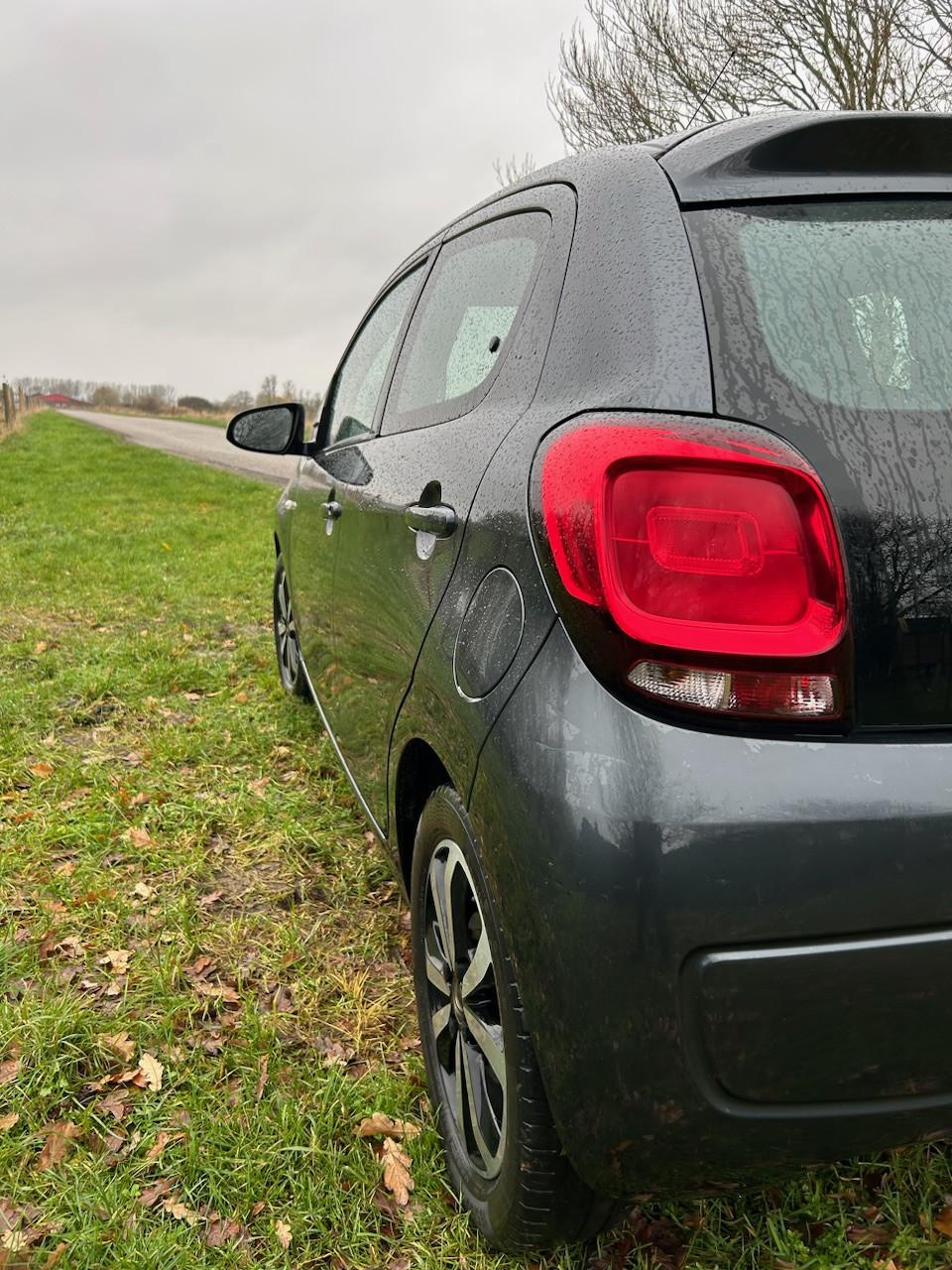 Citroën C1 1.0, 5-DRS, 2015 incl. set winterbanden/wielen