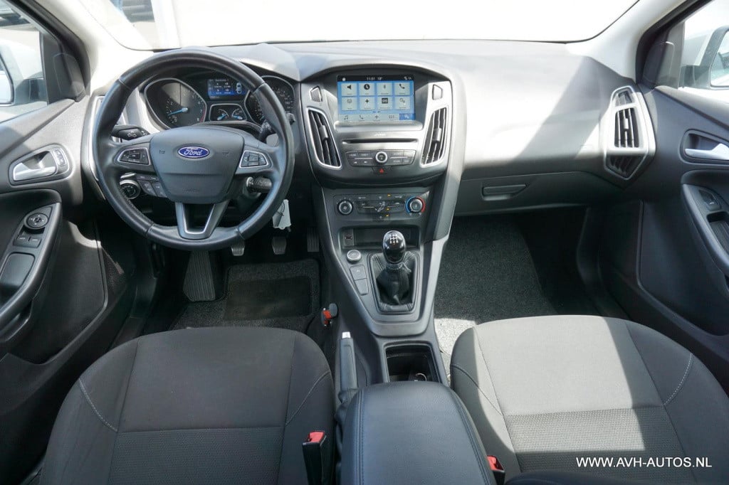 Ford Focus 1.0 titanium