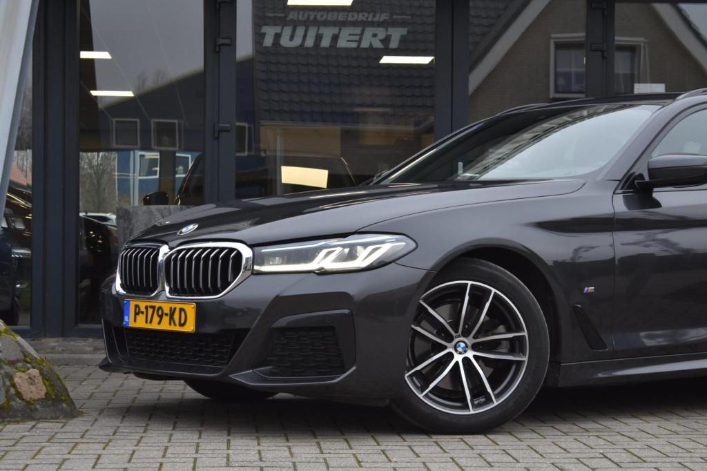 BMW 5 Serie touring 520i m-sport | laserlight | nap | dealer onderhouden | 