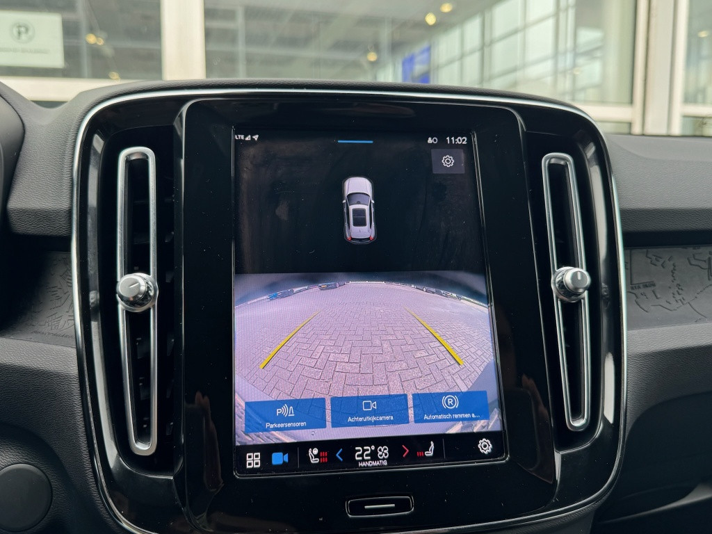 Volvo XC40 recharge plus 70kwh| trekhaak | stuur+stoel.verw| warmtepomp