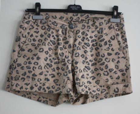 Korte tijgerprint broek  maat 38