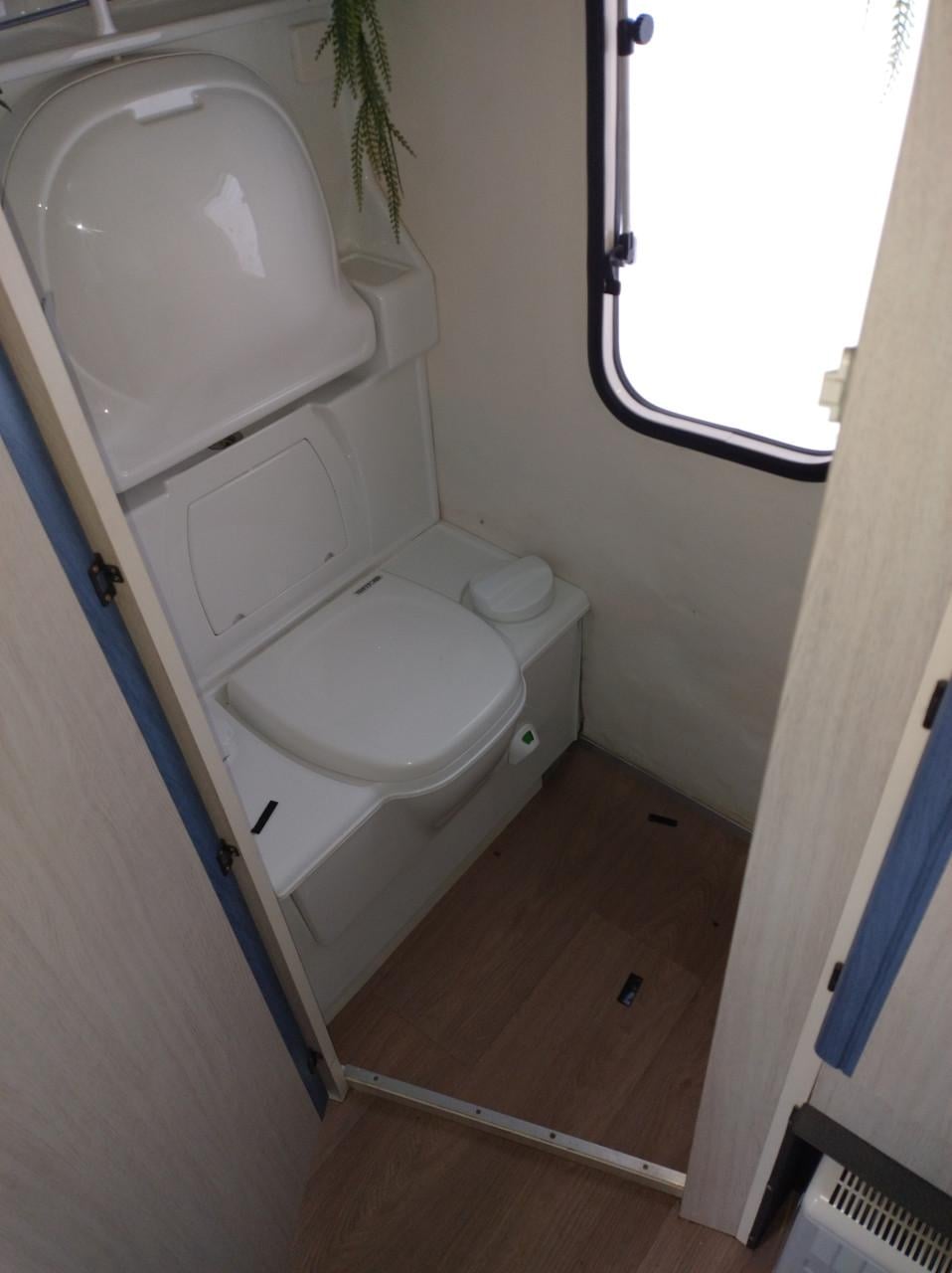 Predom N126 caravan