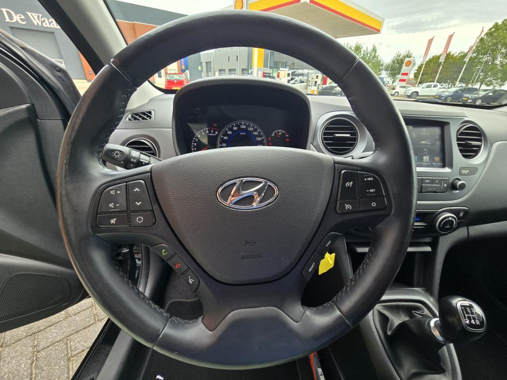 Hyundai I 10 1.0i premium stoel/stuur verwarming | airco | fietsendrager | 