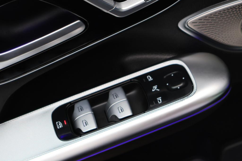 Mercedes-Benz Eqe 300 amg line 89 kwh i panoramadak i burmester i distronic