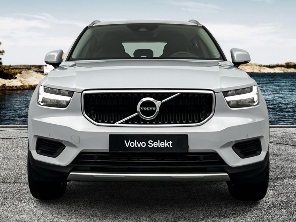 Volvo XC40 t3 163pk aut8 momentum pro| trekhaak| camera| climate| cruise co