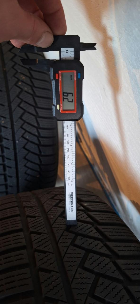 Originele Volvo R-Design 19" velgen XC60 XC40 + winterbanden