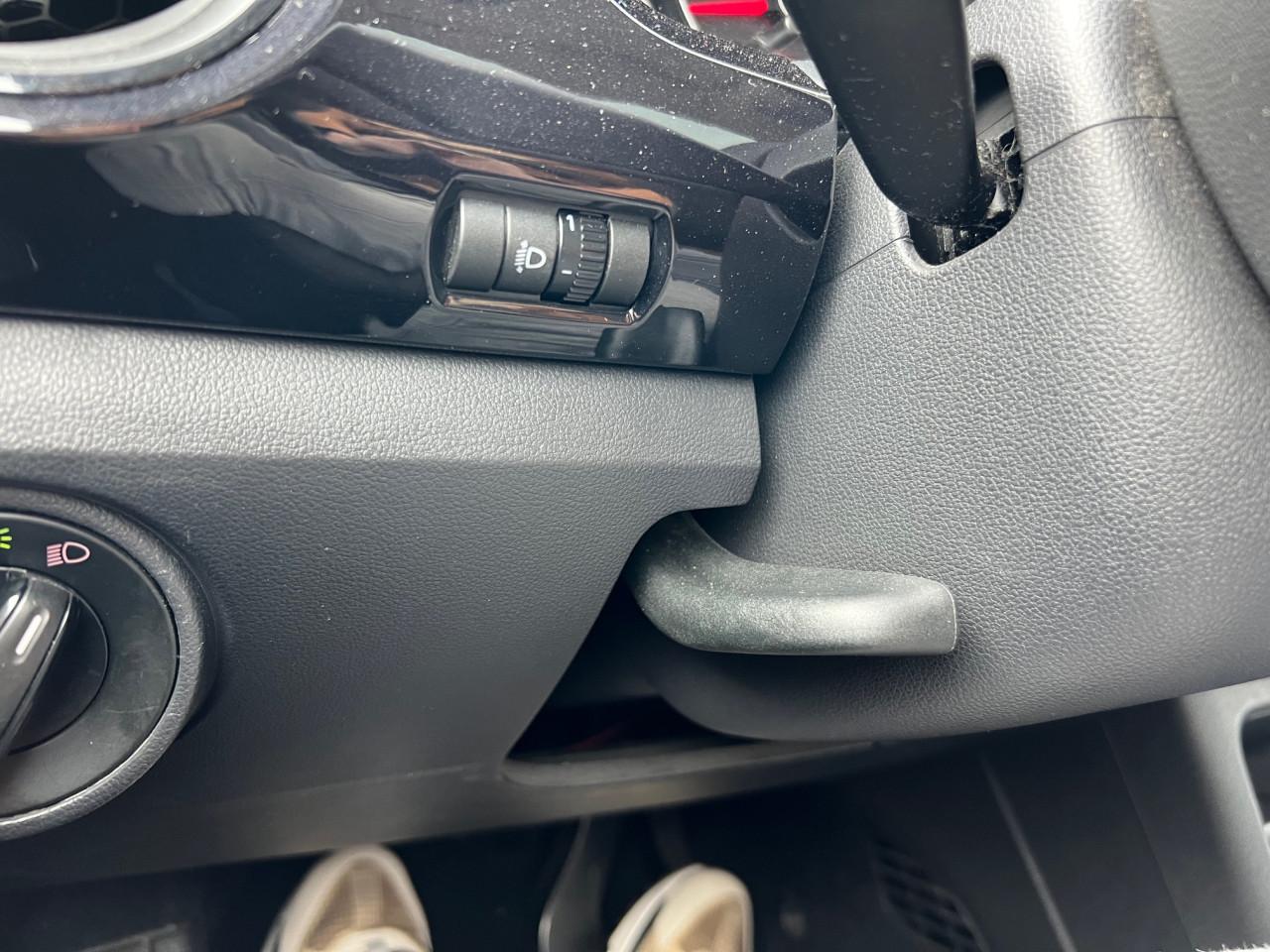 Als nieuw, VW Up uit 2013 met slechts 67.000 km Panoramadak!!